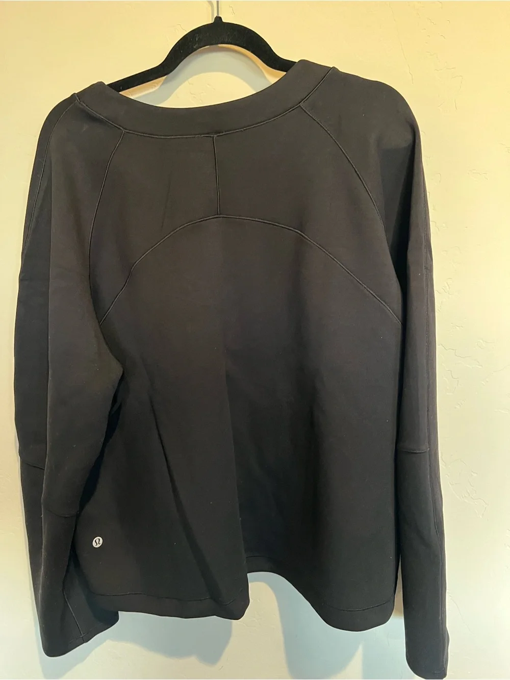 NWT lululemon AirWrap Crew Modal Black Size 16 Pullover